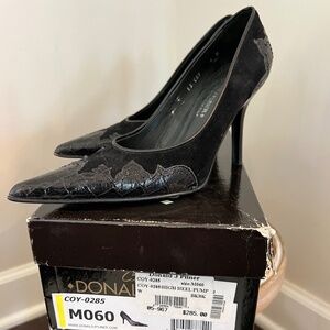 Donald Pliner Couture High Heel Pump COY 6M Black Suede with Black Alligator Toe